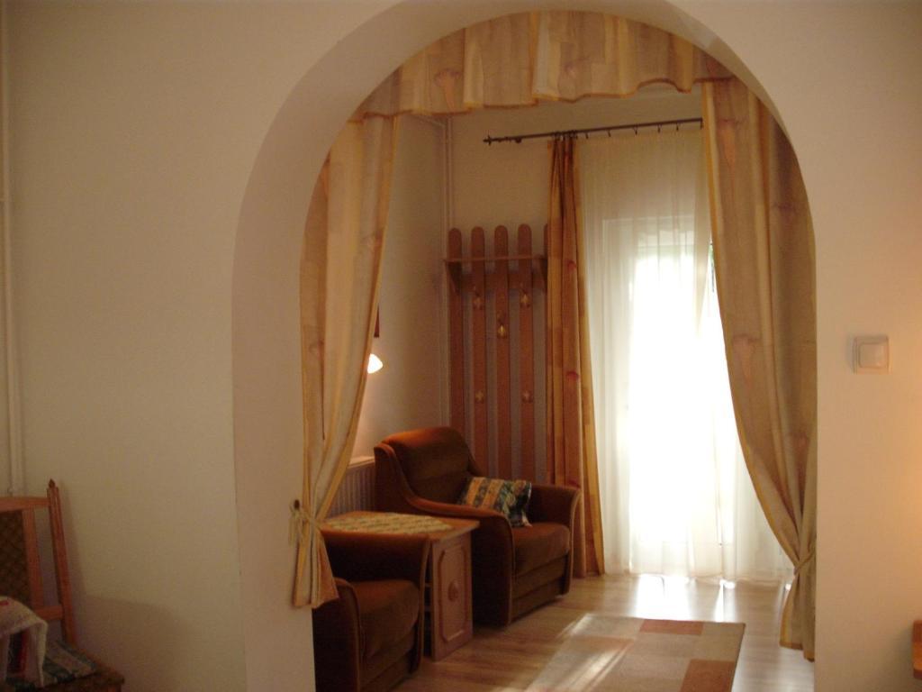 Apart Hevizi Haz Kamer foto