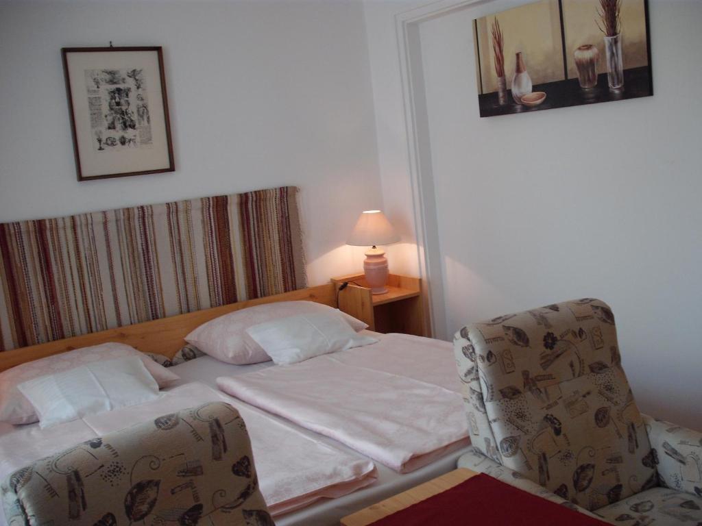 Apart Hevizi Haz Kamer foto