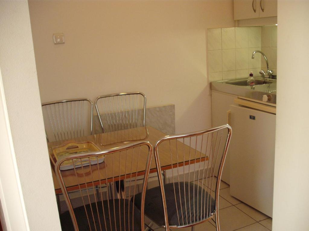 Apart Hevizi Haz Kamer foto